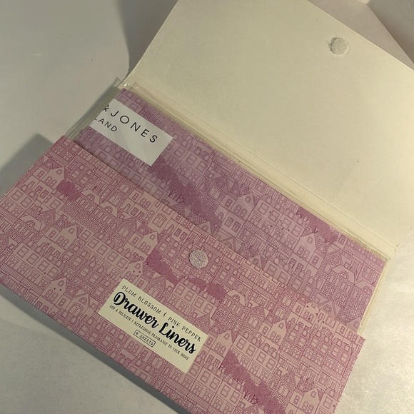 Asper & Jones Plum Blossom and Pink Pepper scented Drawer Liners - Picture 8 of 8
